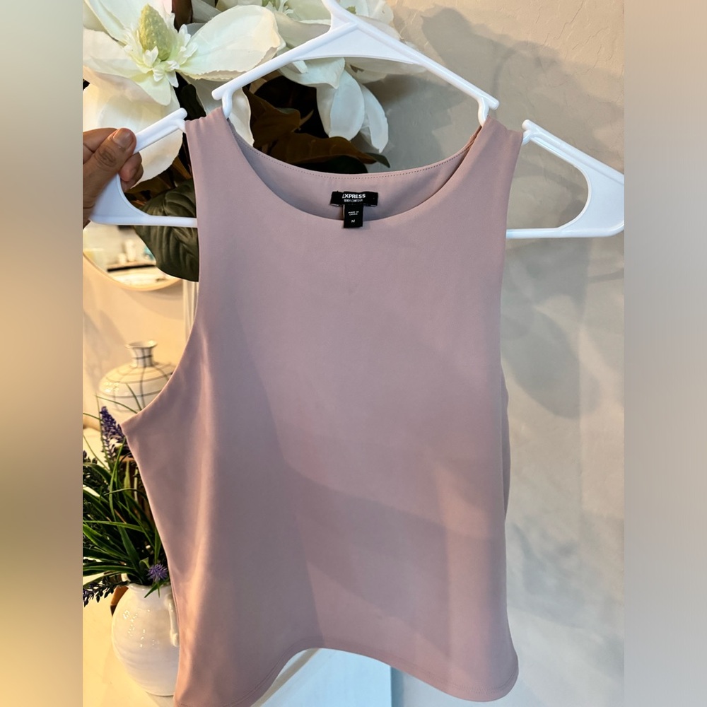 Express Body Contour Top